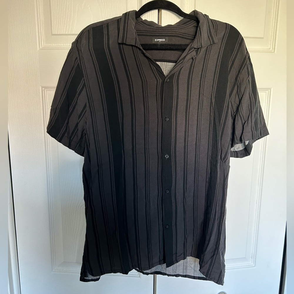 Men’s Black & Grey Button Up - L - EUC